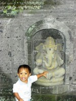 /album/mai-malu-family1/familyputubaby3-jpg/